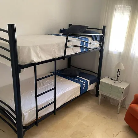 Golf Apartment *